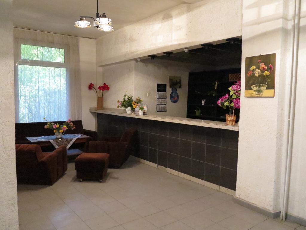 Hotel Tango โกลเดน แซนส์ ภายนอก รูปภาพ